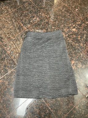 Akris Punto Gray Textured Pencil Skirt